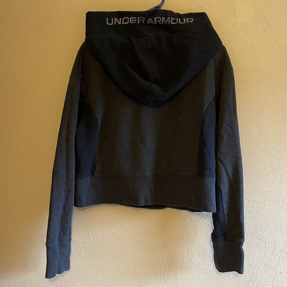Under Armour cropped hoodie size medium - Picture 2 of 6
